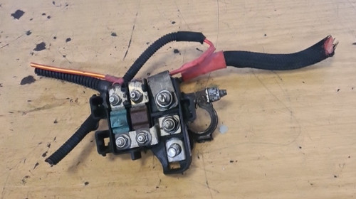 Terminale batteria positivo - terminale,