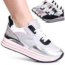 Sneaker con plateau da donna