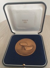 Medaglia in bronzo del pittore del silenzio  Walter Lazzaro