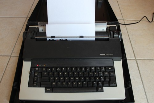 Machine écrire olivetti - écrire,