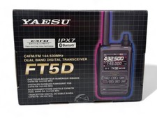 YAESU FT5D C4FM pratico