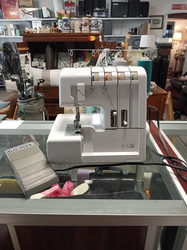 Elna 614de serger - 614de, overlocker