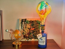 Lampada di design con bottiglie di Gin Riciclate - Personalizzazioni Possibili