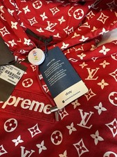 SUPREME X LOUIS VUITTON BOX