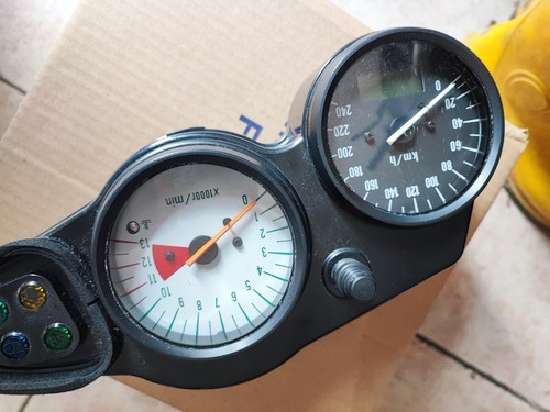 Suzuki 650 contagiri - 650,