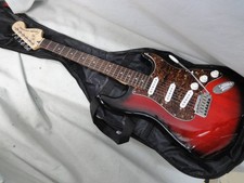 Squier By Fender Standard