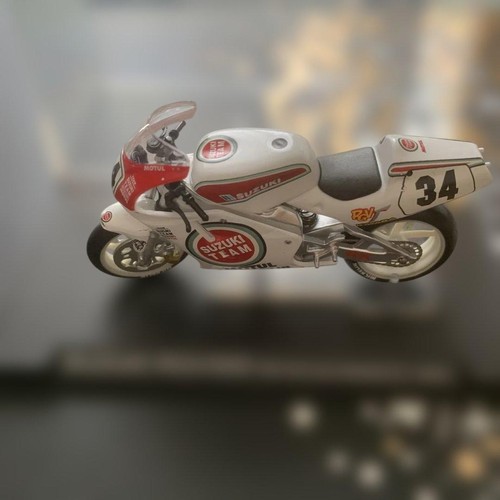 Suzuki rgv500 modellino - suzuki,