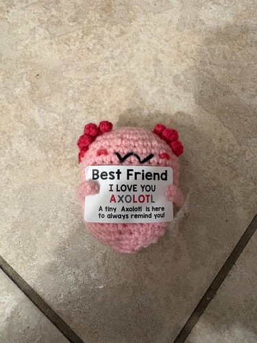 Peluche rosa all'uncinetto