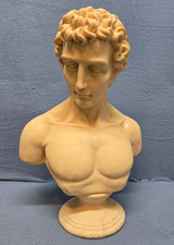 Alessandro Magno, Cesare