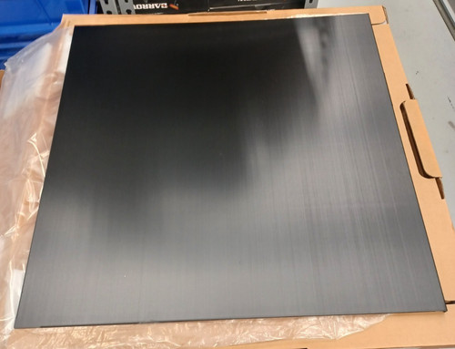 Pannello laterale destro nero