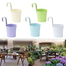 Set di cinque fioriere