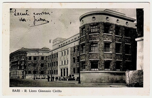 Bari liceo ginnasio - -,