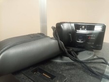 Yashica J-Mini 32mm MACCHINA FOTOGRAFICA non testata