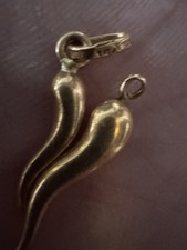 Due Ciondoli In Oro 18 Kt A