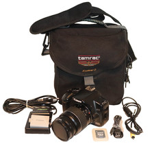 Fotocamera digitale Canon EOS 450D con pacchetto accessori