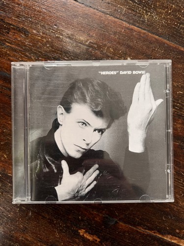 David bowie heroes - david, abbey