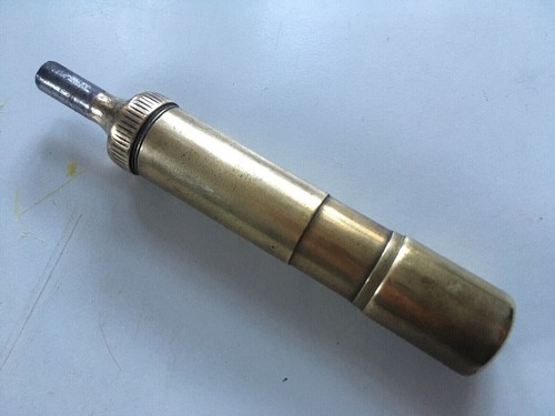 Ingrassatore per manutenzione