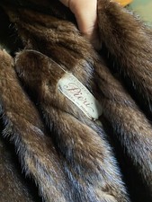 impermeabile con pelliccia di