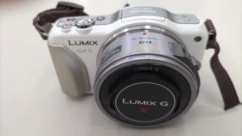 Kit fotocamera mirrorless