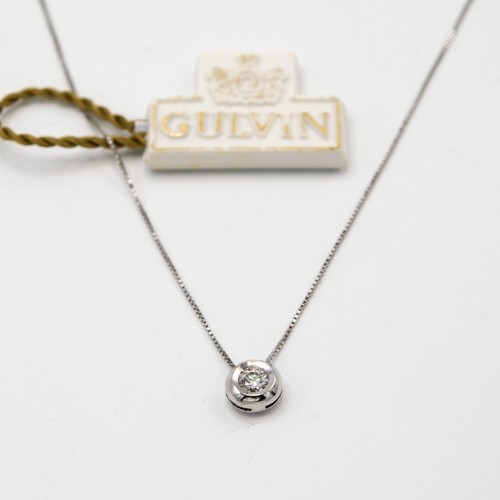 Collana i n - u, oro