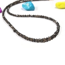 Collana fatta a mano con perle