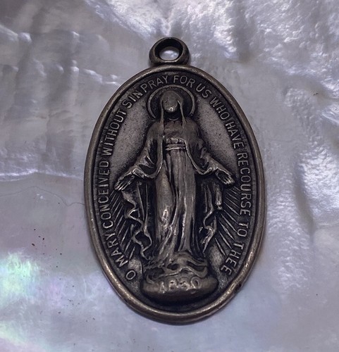 Ciondolo preghiera medaglia