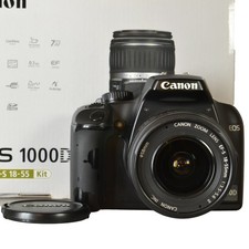 CANON EOS 1000D + 18-55mm F