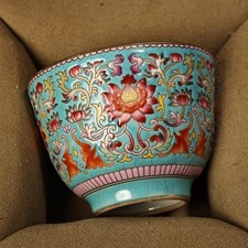 Antica tazza rosa - , famiglia