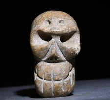 Statua testa teschio diavolo