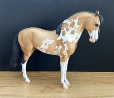 Cavallo modello pietra "Destello" Loyalty Club pelle di cervo Criollo andaluso