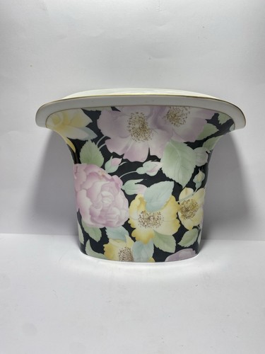 Limoges porcelain stand - , with