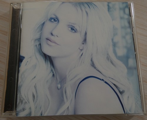 Album femme fatale - fatale, britney