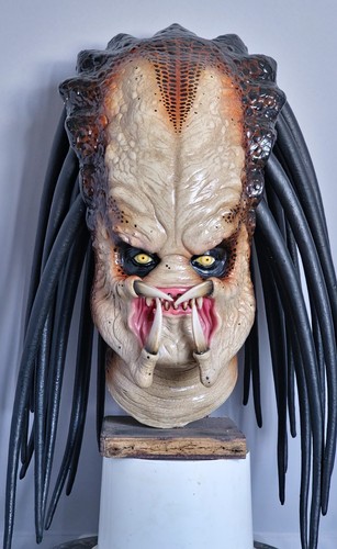 Predator alien latex mask - alien, bust