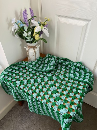 Coperta neonato quadrata fatta