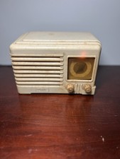 Radio Fada modello 740 bianca