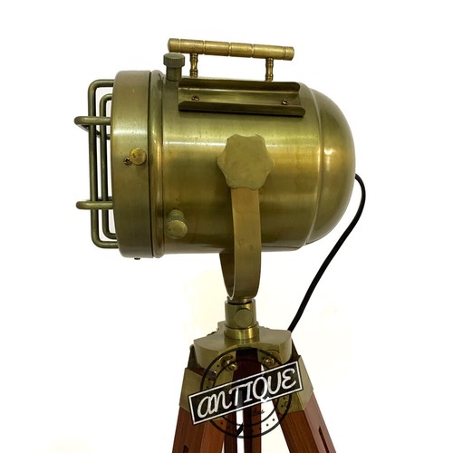Lampada terra treppiede - lampada,