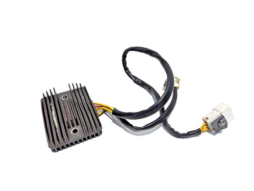 Regolatore tensione - regolatore,