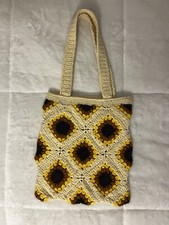 Borsa a tracolla all'uncinetto