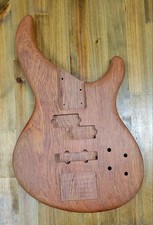 Corpo basso elettrico