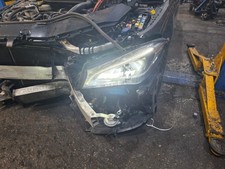 Faro proiettore anteriore