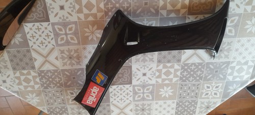 Fiancata lato nera modello - sx,