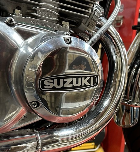 Suzuki gt550 alloy engine - gt550, side