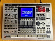 Roland 909 music sampler - mc-909,