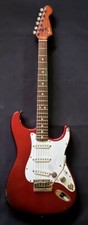 Fender The STRAT Candy Apple