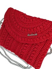 pochette a tracolla morbida fatta a mano ad uncinetto, rossa, con catena metallo