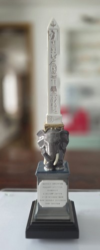 Ladro elefant pulcino obelisco - elefant,