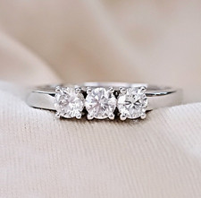 Anello trilogy Oro bianco 18 kt con 3 Diamanti naturali 0,53 CT colore G SI