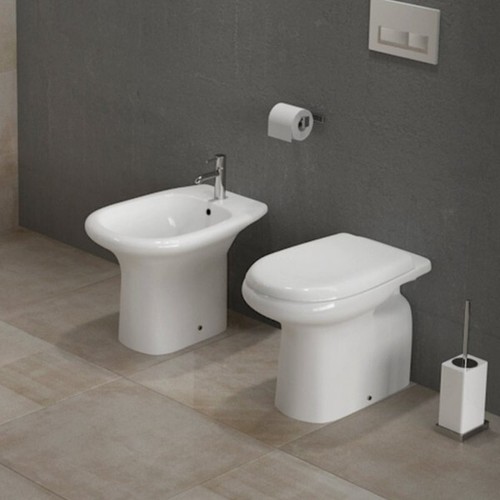 Sanitari con fissaggio - , a