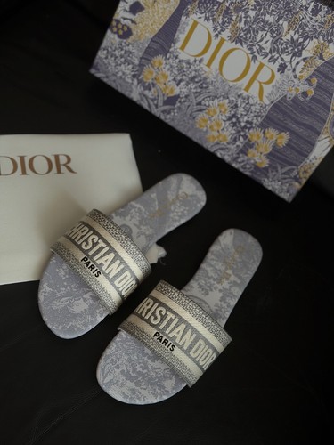 Nuovi sandali christian dior - nuovi,