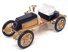 Auto giocattolo in plastica